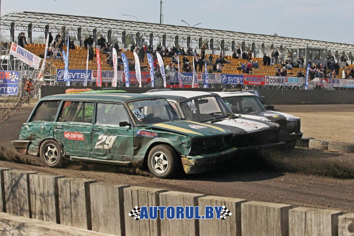 Nascar в классе Легенды СССР